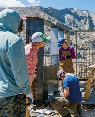 Rocky Mountain Backcountry Privies, de Colorado Building Workshop